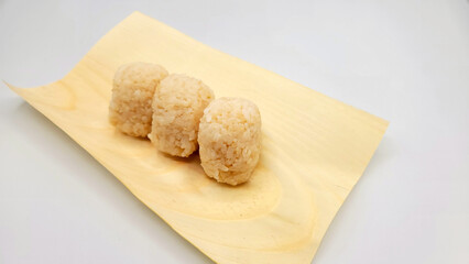 日本の手作りおむすび・おにぎり／Japanese handmade rice balls／일본의 수제 기저귀 · 주먹밥