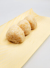 日本の手作りおむすび・おにぎり／Japanese handmade rice balls／일본의 수제 기저귀 · 주먹밥