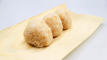 日本の手作りおむすび・おにぎり／Japanese handmade rice balls／일본의 수제 기저귀 · 주먹밥