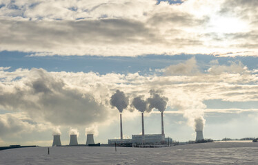 Climate change: Carbon emissions from rich countries rose rapidly in 2025 Cop28 Toxic Sky:...