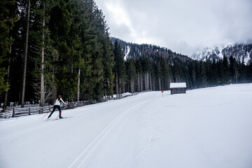 Eine Runde Langlaufen in der Südtirol-Arena von Antholz im wunderschönen Antholzer Tal -...