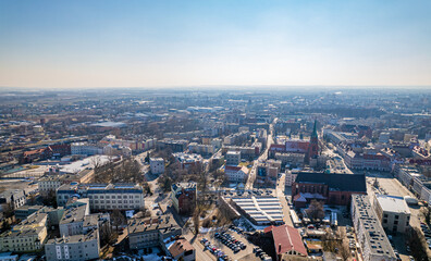 Fototapeta premium Racibórz miasto na Śląsku w Polsce zimą, panorama z lotu ptaka.