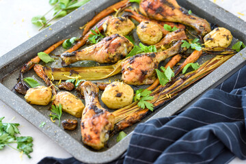 Roasted chicken meat with vegetabes 
