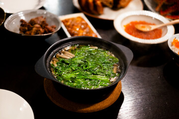 セリの鍋とウニとイクラ