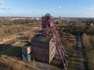 Förderturm als einziger Zeitzeuge einer Zeche im Ruhrgebiet
