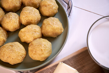 potato cutlets in breadcrumbs , cooking process