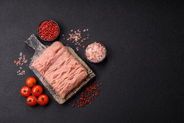 Raw minced chicken with salt, spices and herbs