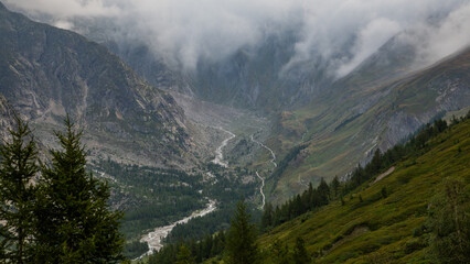 Fototapeta premium Tour du Mont Blanc