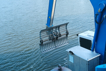 river bed cleaning excavator, hydraulic works, emergency response, cleaning of industrial sumps,...