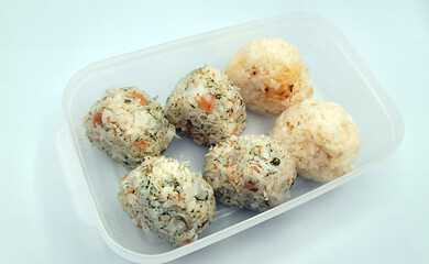 おむすびのお弁当・Rice ball lunch box・기저귀의 도시락