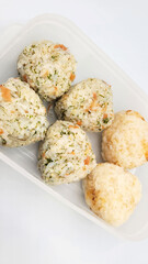 おむすびのお弁当・Rice ball lunch box・기저귀의 도시락