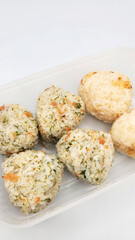おむすびのお弁当・Rice ball lunch box・기저귀의 도시락