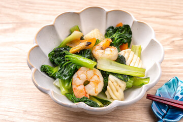 ターサイと魚介の炒め物