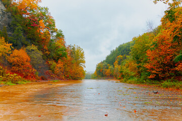 Obraz premium Beautiful Autumn in Taughannock Falls State Park