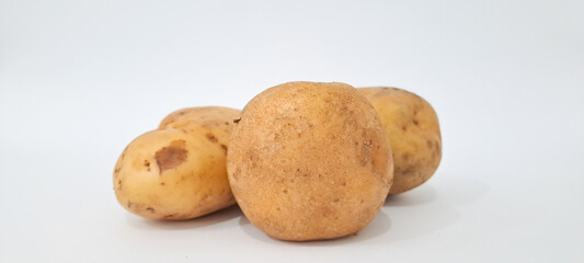 potatoes isolated on white background	
