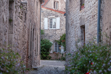 Le petit village de Charroux dans l'Allier en Auvergne proche de Vichy