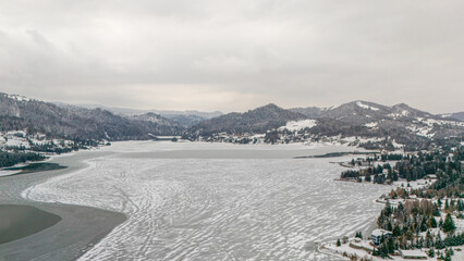 frozen lake Colibita 