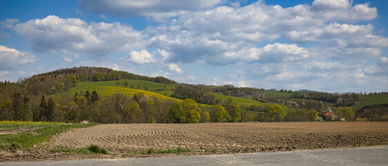 Fr&uuml;hling beim Ort Meimers.
