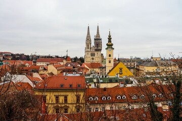 Obraz premium Zagreb's Historic Skyline and Cathedral