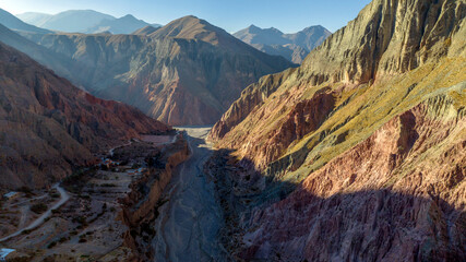 Dron en Iruya, pueblo de Salta, norte de Argentina