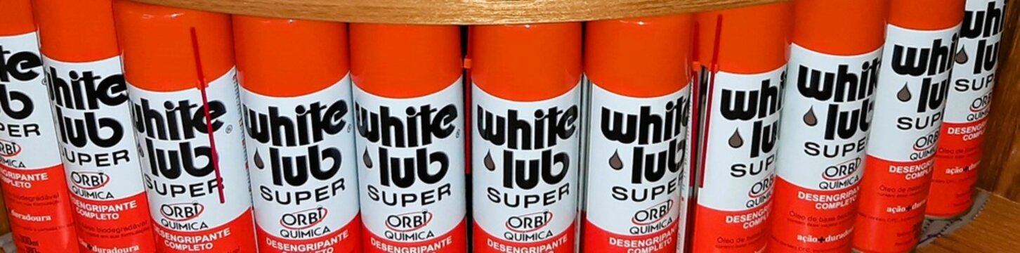 White Lub - Produto que pode ser usado para lubrificar, desengripar e proteger contra ferrugem. &Eacute; composto por &oacute;leo mineral e aditivo antioxidante. 