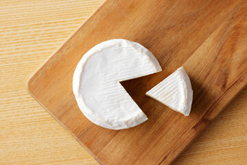 カマンベールチーズ　Camembert cheese