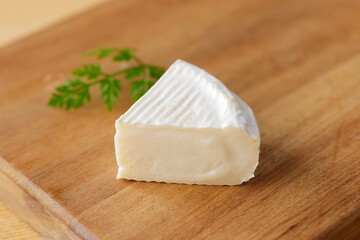 カマンベールチーズ　Camembert cheese