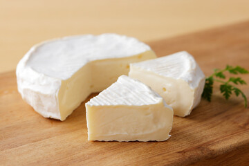 カマンベールチーズ　Camembert cheese