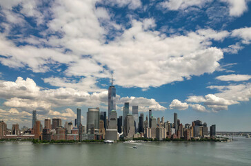 Fototapeta premium Manhattan skyline, New York, United States. Aerial Panorama of New York city skyscrapers in Manhattan. USA NYC. NY city. Lower NYC skyline. New York cityscape. America, New York City. NYC landmark.
