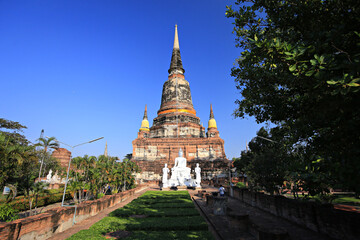Naklejka premium Pagoda in Wat Yai Chaimongkhon or Wat Chao Phraya Thai is a Buddhist temple in Phra Nakhon Si Ayutthaya, Thailand 
