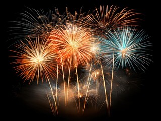 Obraz premium A vibrant display of fireworks bursts in the night sky, showcasing a stunning array of colors and patterns in celebration.