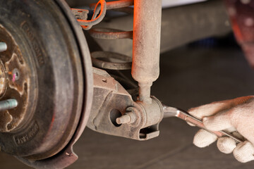 Shock absorber service
