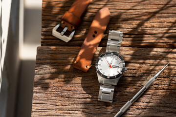 Silver dial luxury men wrist watch