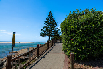 The Entrance is a popular holiday resort，Escape to The Entrance and you'll find a beautiful...