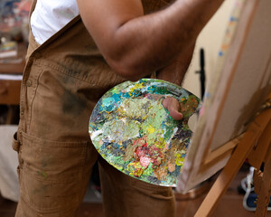 Pintando