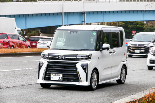 Daihatsu Tanto Custom