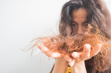 Women with dry and damaged hair problems