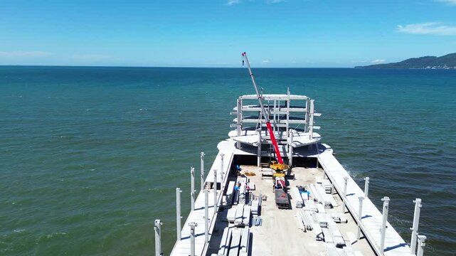 Obras do novo P&iacute;er Turist&iacute;co de Itapema