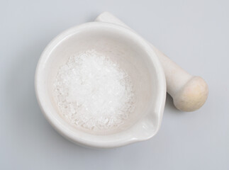 Sodium thiosulfate or sodium thiosulphate