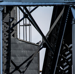 Naklejka premium Little Current Swing Bridge Close Up