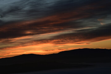 Obraz premium beautiful and colorful sunrise in the springtime