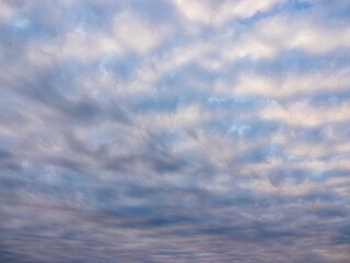 Obraz premium 日暮れどきの雲が多い空07