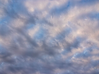 日暮れどきの雲が多い空12