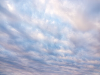 日暮れどきの雲が多い空17