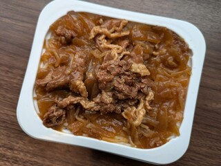 beef stew with rice
Emergency food: Japan's popular beef bowl
