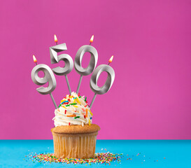 Number of followers or likes - Candle number 9500.