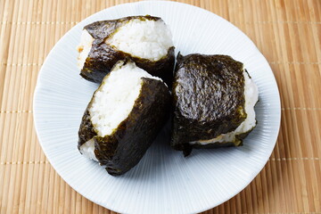 海苔おにぎり