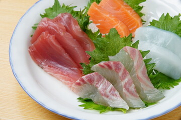 刺し身盛合わせ