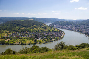 Obraz premium The great loop of the Rhine river at Boppard in Germany - aerial view
