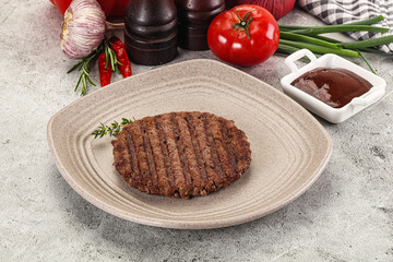 Grilled minced beef burger cutlet